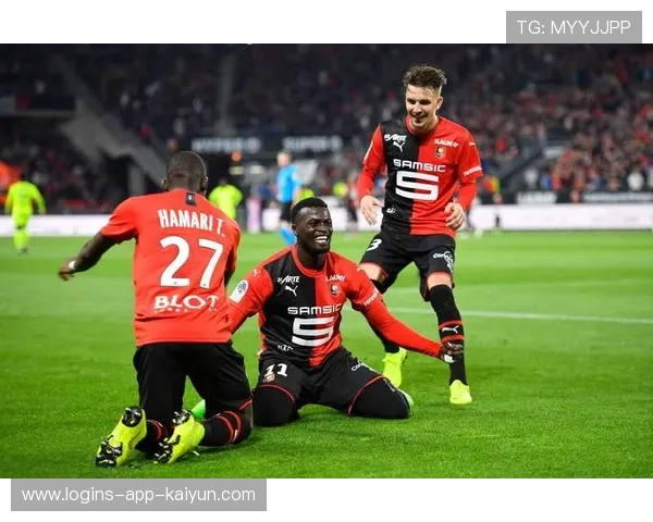 法甲：尼斯2-1战胜斯特拉斯堡，布兰卡扳平后反超，尼斯对阵布雷斯特